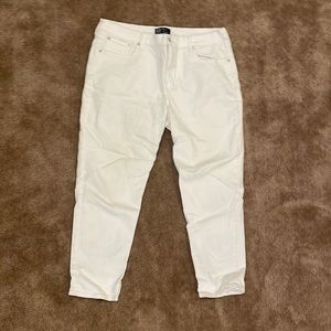 Gap girlfriend jeans size 34 regular 🤍